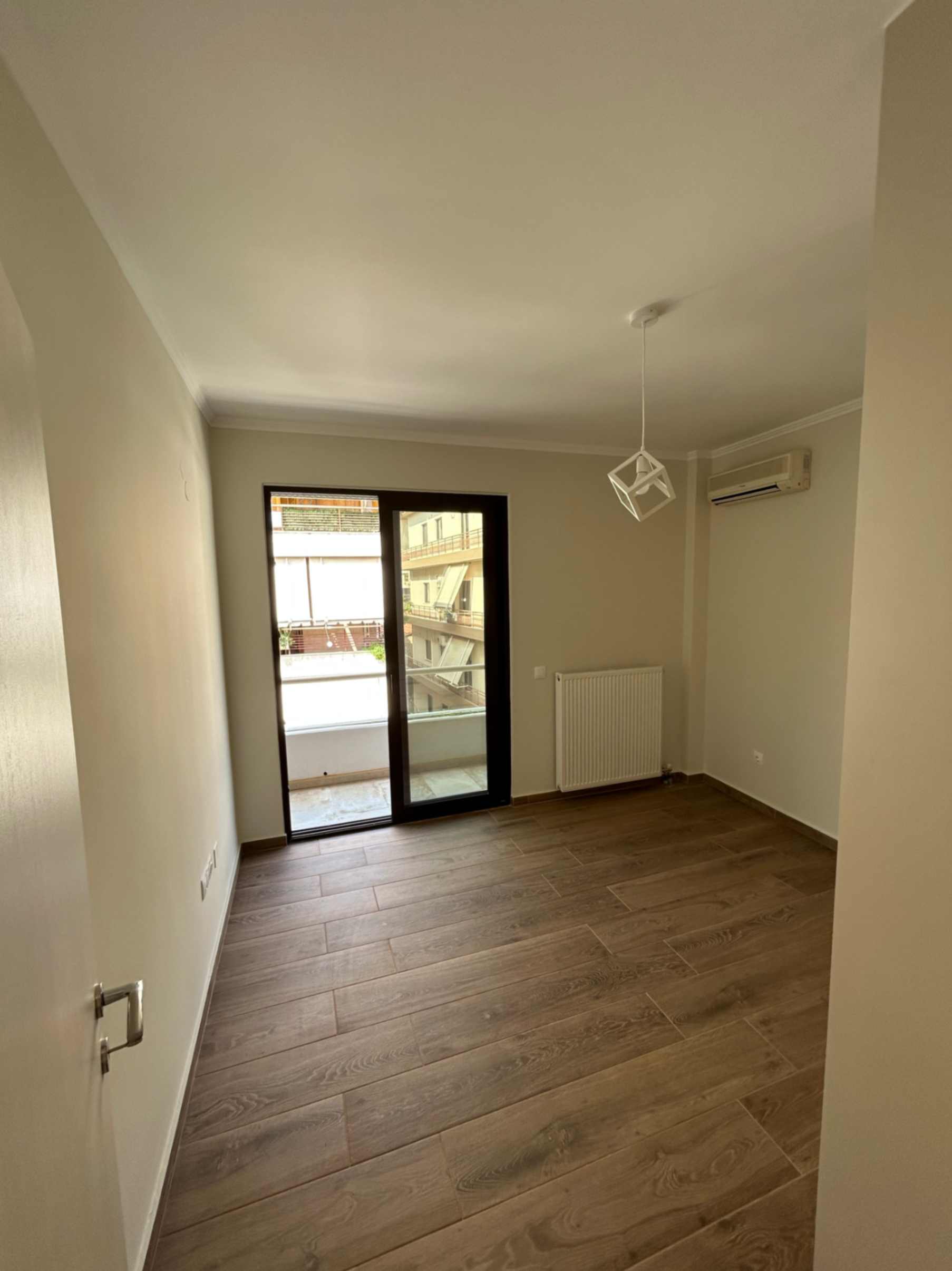 Ολική Ανακαίνιση 2 - Δωμάτιο2