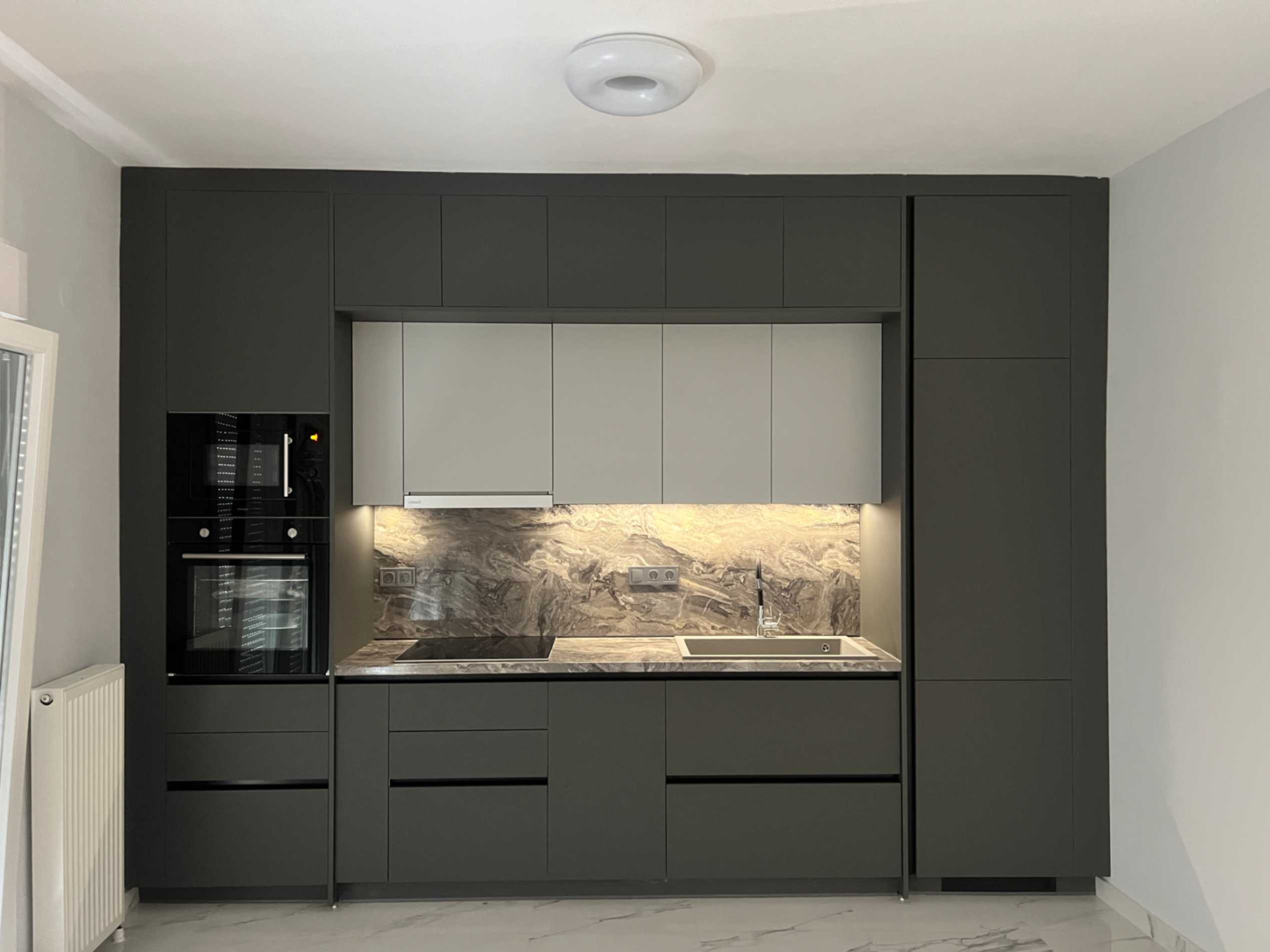 Ολική Ανακαίνιση 3 - Έπιπλο Κουζίνας