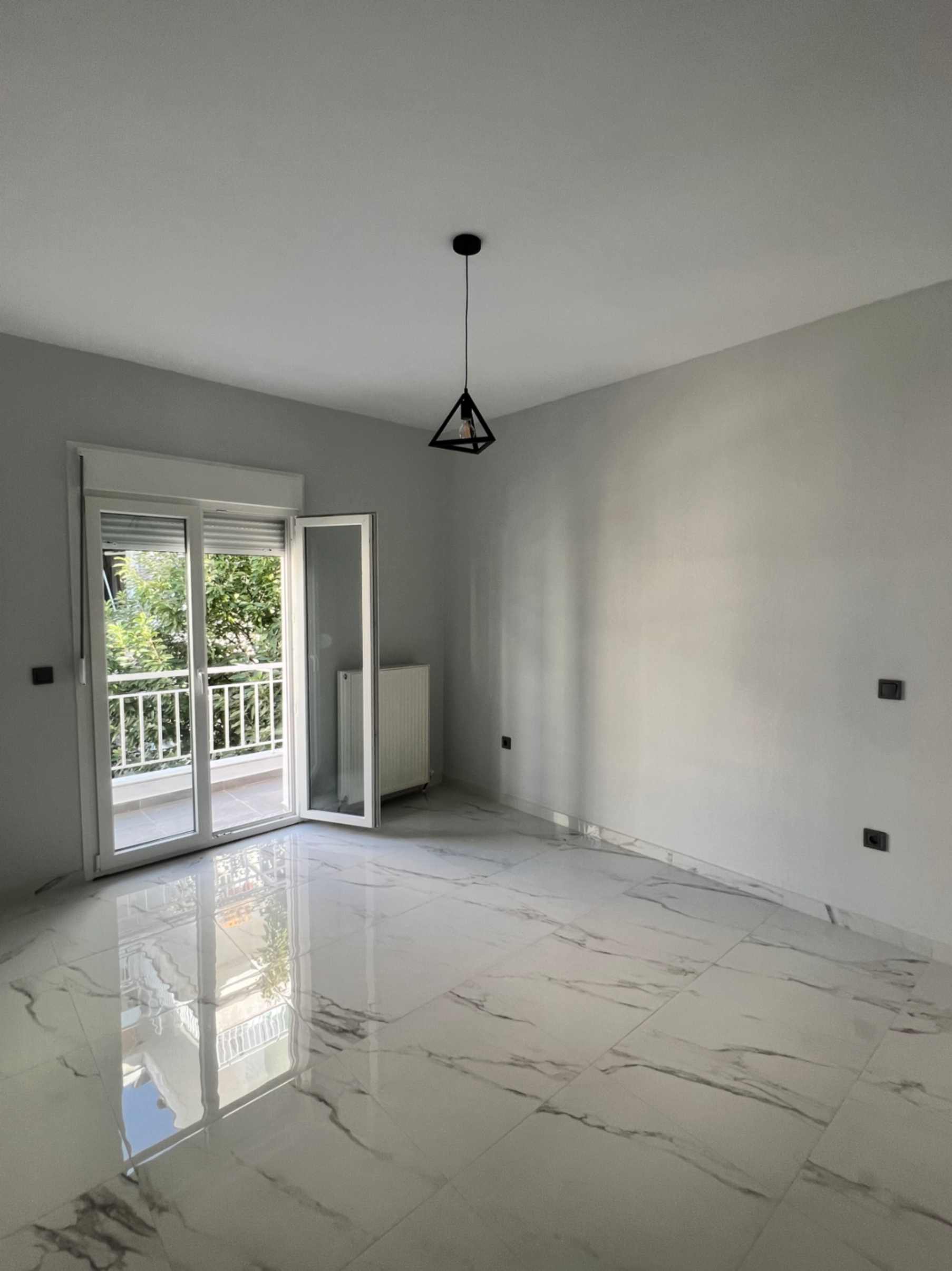 Ολική Ανακαίνιση 3 - Δωμάτιο μεγάλο