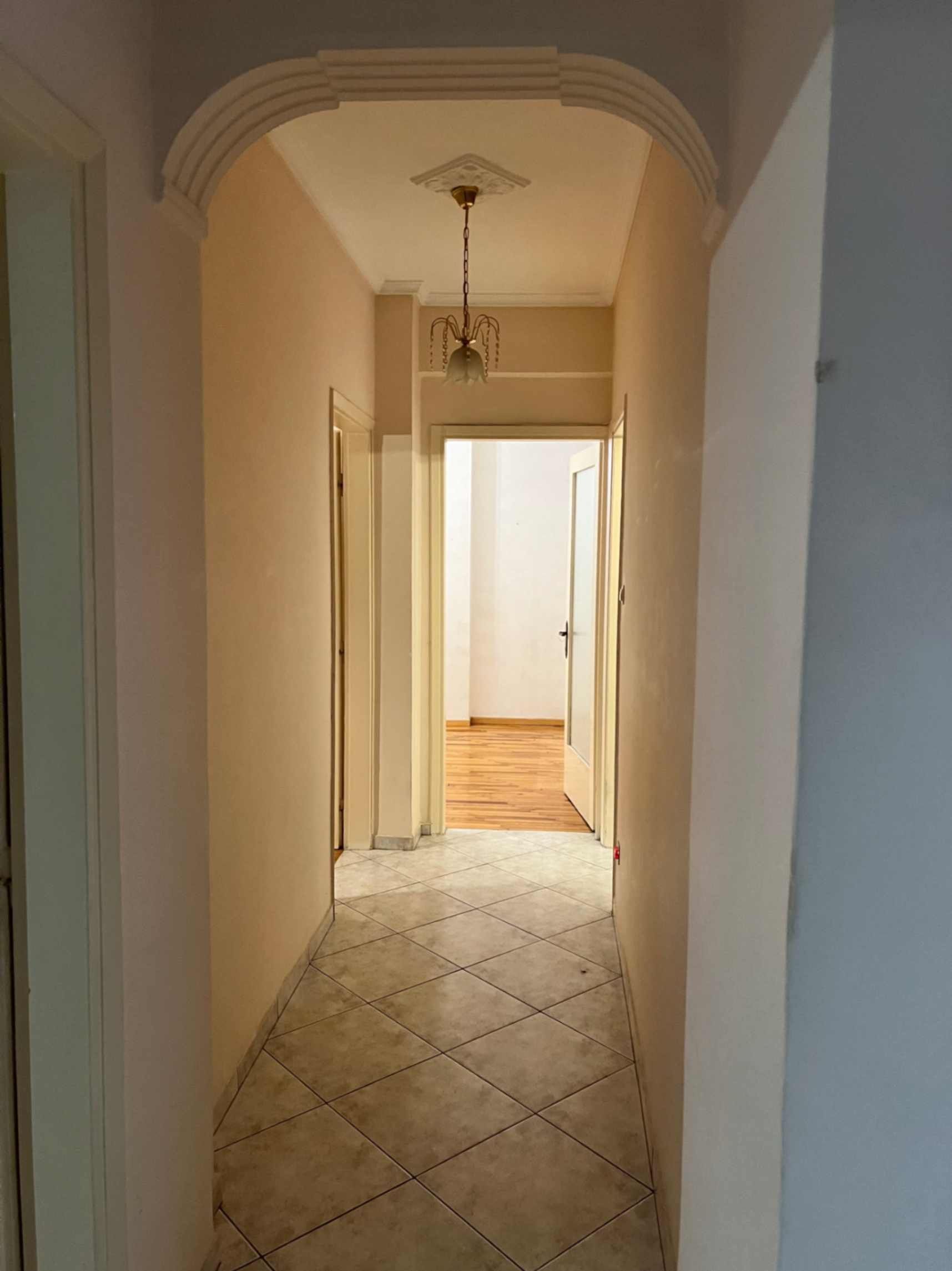 Ανακαίνιση - Διάδρομος πριν