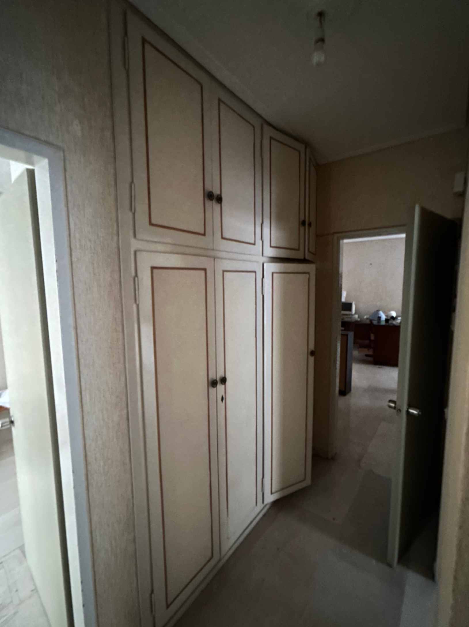 Ολική Ανακαίνιση 2 - Διάδρομος πριν