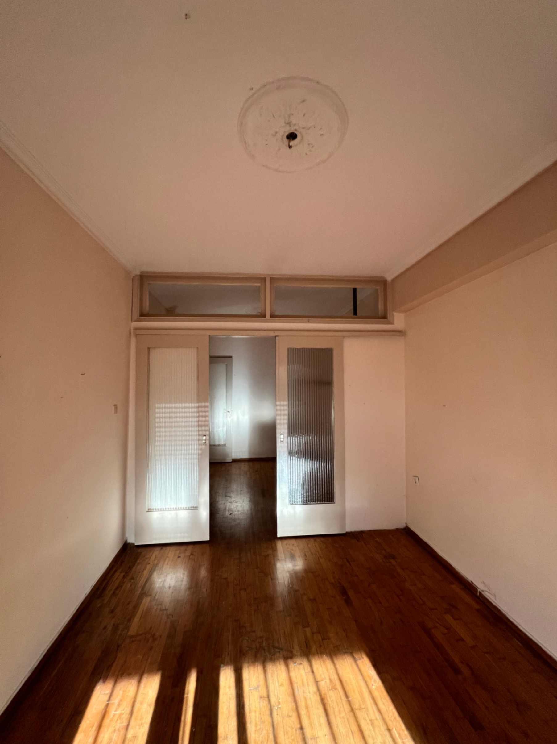 Ολική Ανακαίνιση 4 - Ενιαία δωμάτια πριν