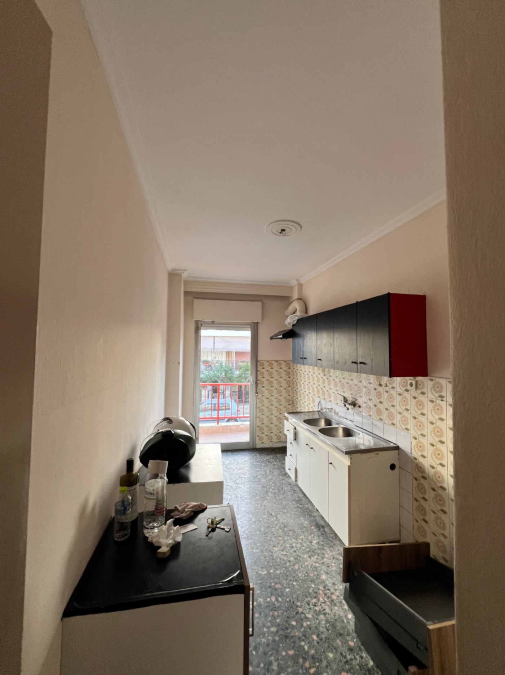 Ολική Ανακαίνιση 4 - Κουζίνα πριν